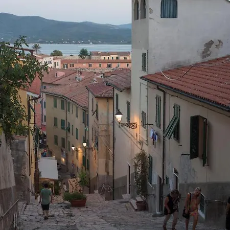 Nel Centro Storico Di * 포르토페라이오