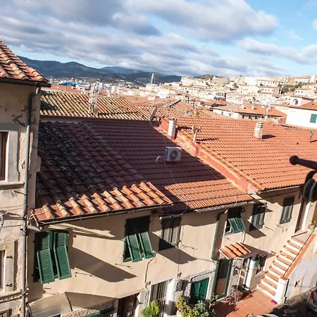 Nel Centro Storico Di 포르토페라이오