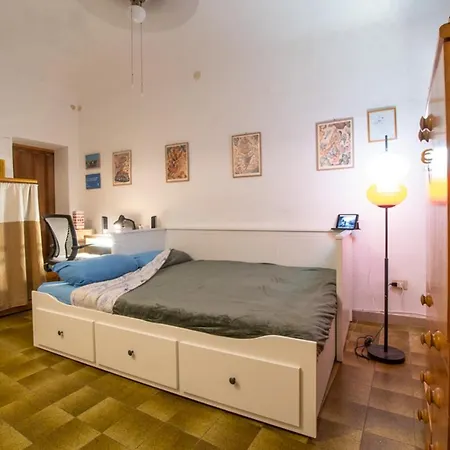 Nel Centro Storico Di 펜션 포르토페라이오